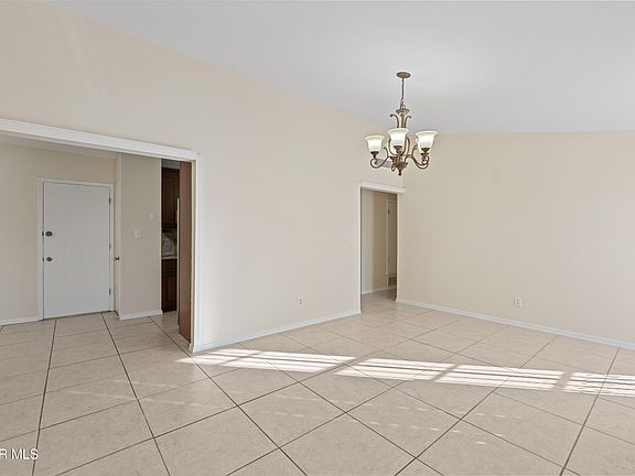 5th image of 3321 Hickman St