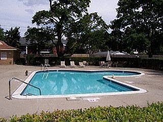 4th image of 31935 W 14 Mile Rd APT 233