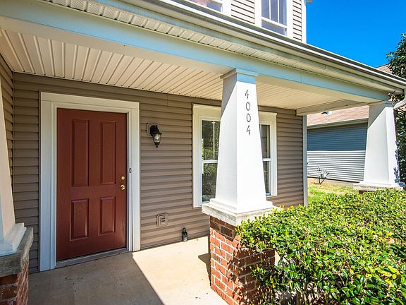 3rd image of 4004 Stonybrook Dr