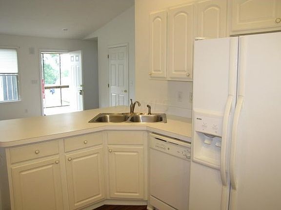 5th image of 983 Hopewell Heights Dr