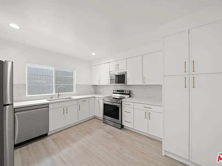 1201 Ohio Ave #3 — Photo 8