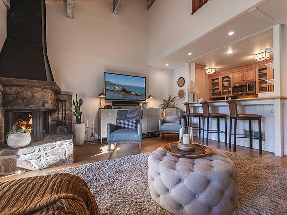 3rd image of 1001 Commonwealth Dr #17