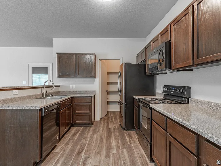 4309 S Ponderosa Trl — Photo 7