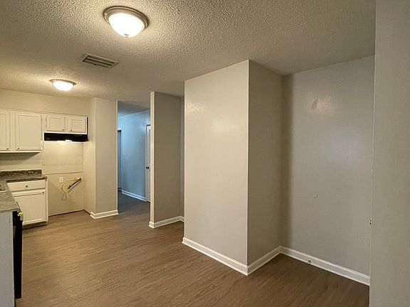 5th image of 5205 Keats Dr