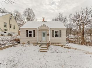 500 N 28th St, Belleville, IL 62226