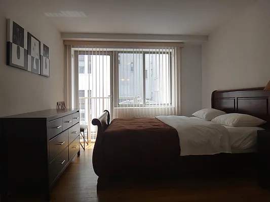 Rented by KVNY Soho | media 42