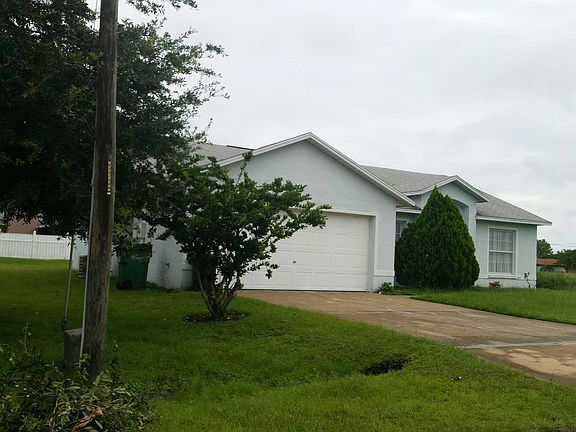 3rd image of 723 Harland Ct