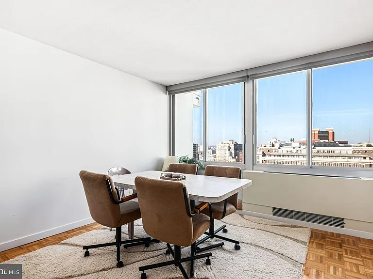 604 S Washington Sq #36-2106 — Photo 4