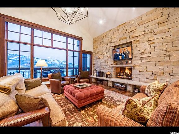 4th image of 8880 Empire Club Dr #515