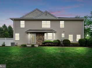 201 Cobblestone Ct, Monmouth Junction, NJ