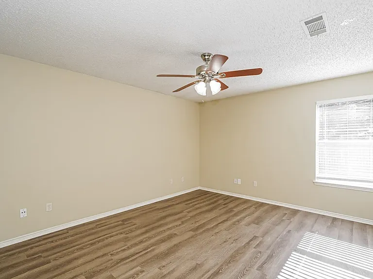 8732 Eaglestone Way — Photo 4