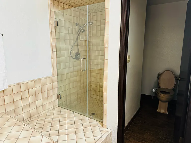 6400 Highland Knolls Dr — Photo 19