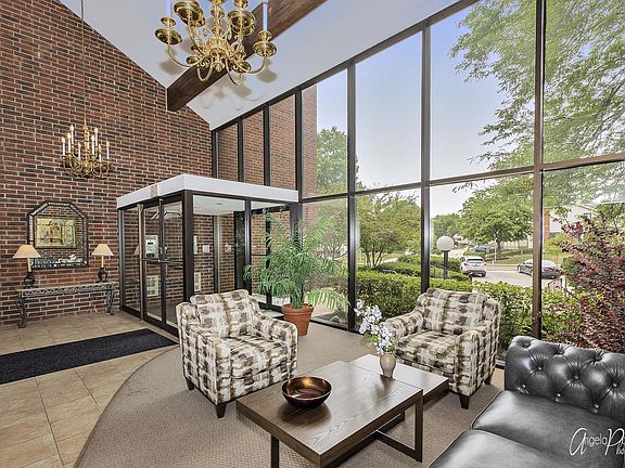 2nd image of 3070 Pheasant Creek Dr APT 302