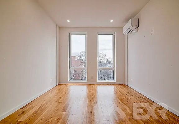 4th image of 63 Lewis Ave APT 3A