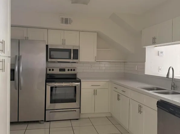 13790 Bottlebrush Ct, Wellington, FL 33414