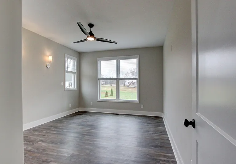 128 Riverbend Dr — Photo 45