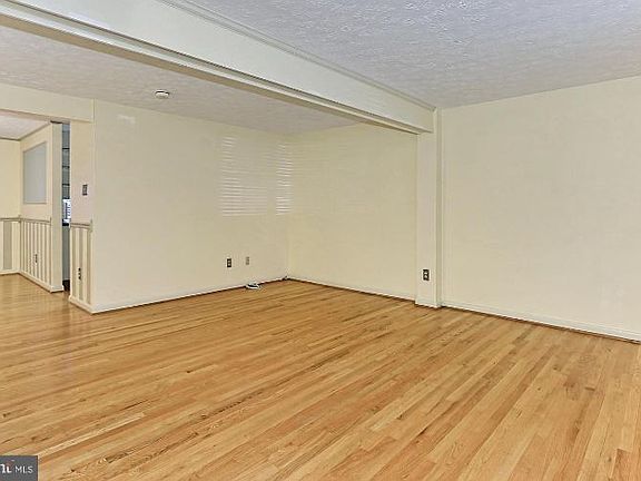 5th image of 4657 Brentleigh Ct