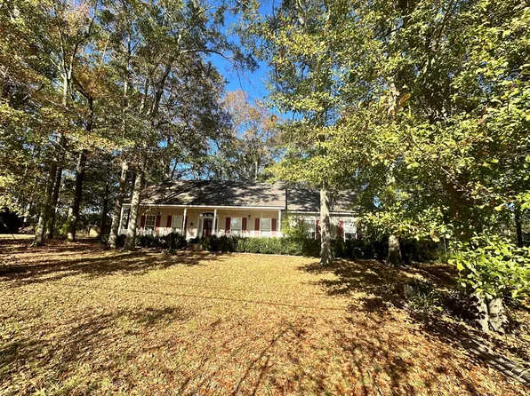 106 Pinehurst Dr, Ashford, AL 36312