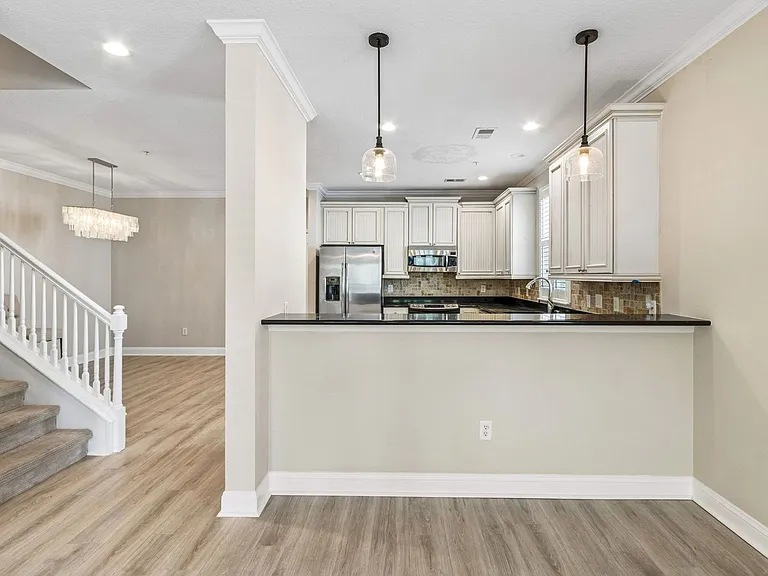1850 Surf Side Dr — Photo 8