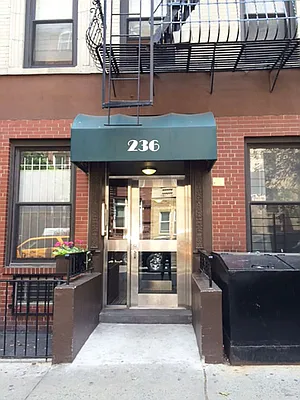 Sold by Sotheby's International Realty | media 6