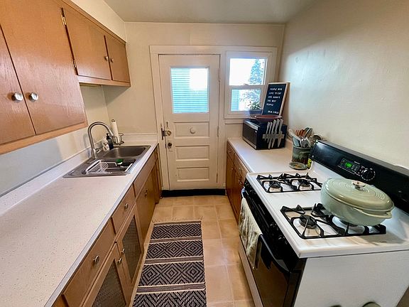 3rd image of 2114 E Woodstock Pl #4