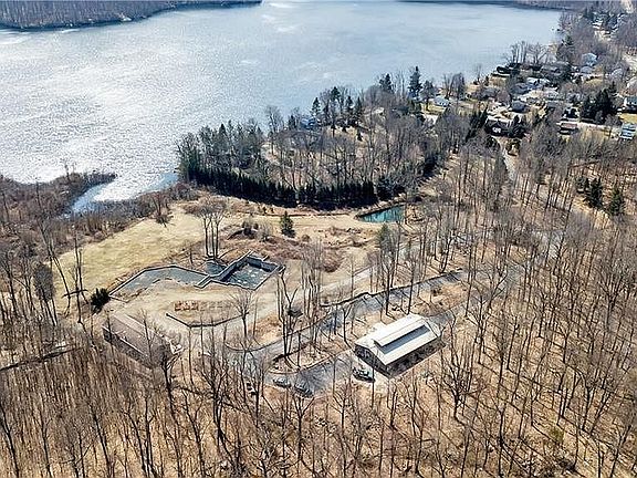 2nd image of 34 Lakeview Dr