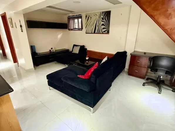 1874 East 27th Street image 17 of 18