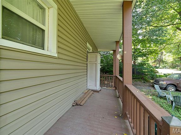 4th image of 109 N Old Orchard Ave