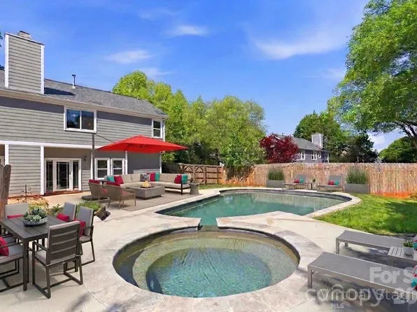 9028 Agnes Park Ln, Huntersville, NC 28078
