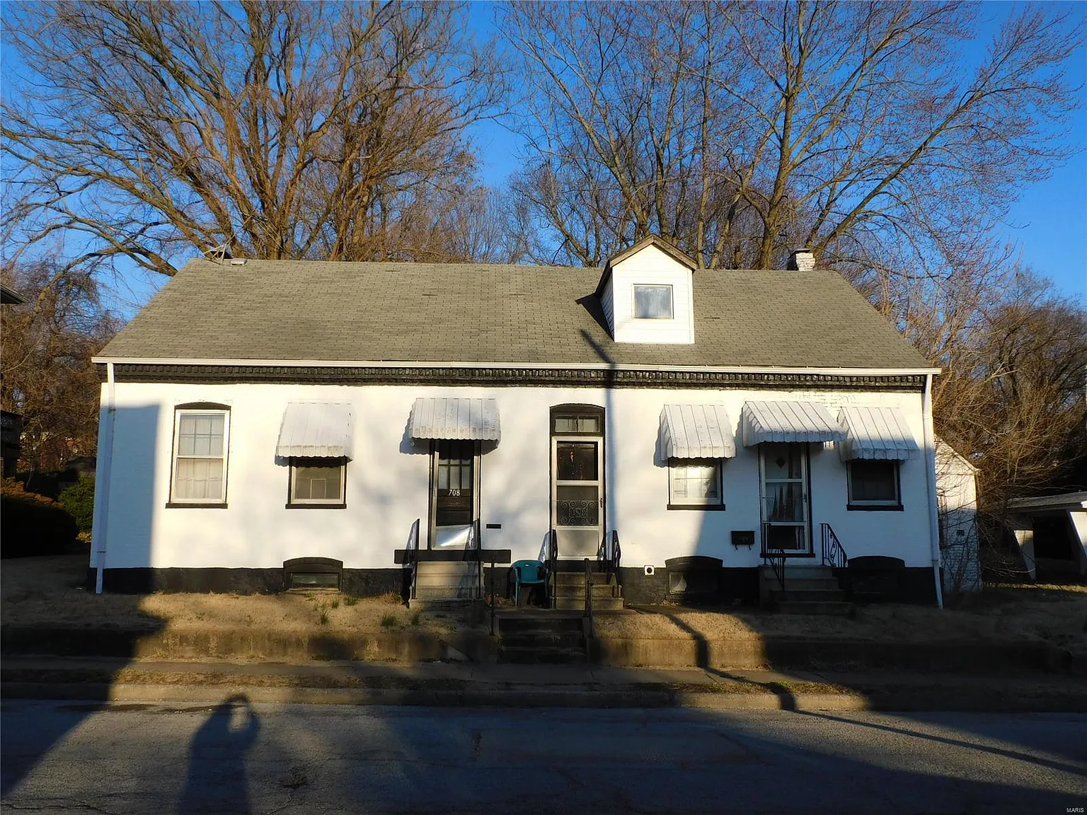 710 S High St photo 1