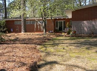 110 Park Dr, Williamston, NC 27892