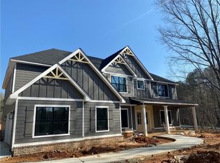 415 Paynes Lake Rd, Carrollton, GA 30116