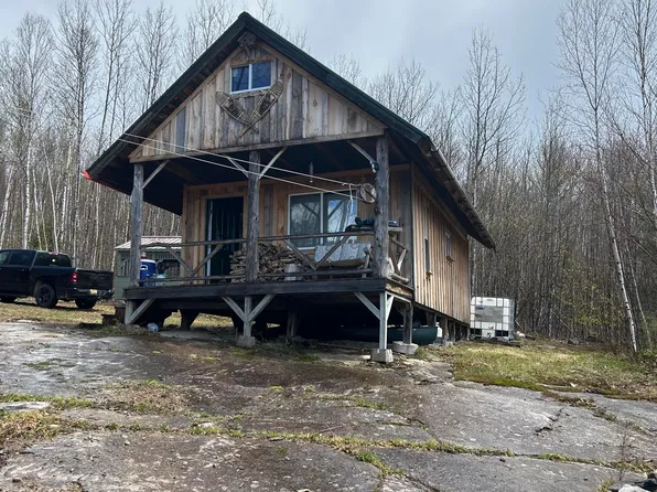 000 James Jipson Road, Lowell, ME 04493