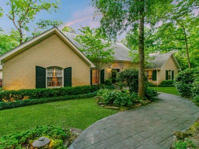 10010 Pine Springs Dr, Conroe, TX, 77304