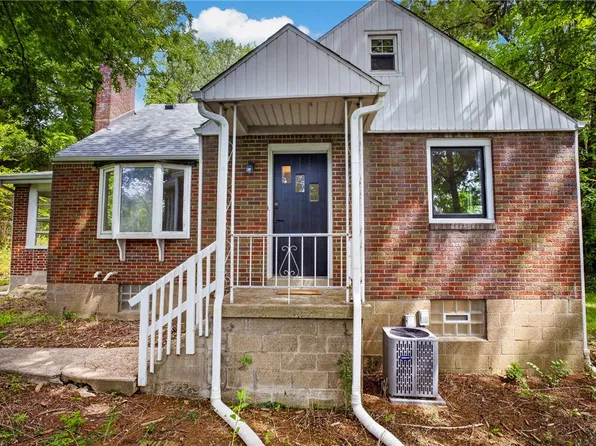 217 Curry Hollow Rd, West Mifflin, PA 15122