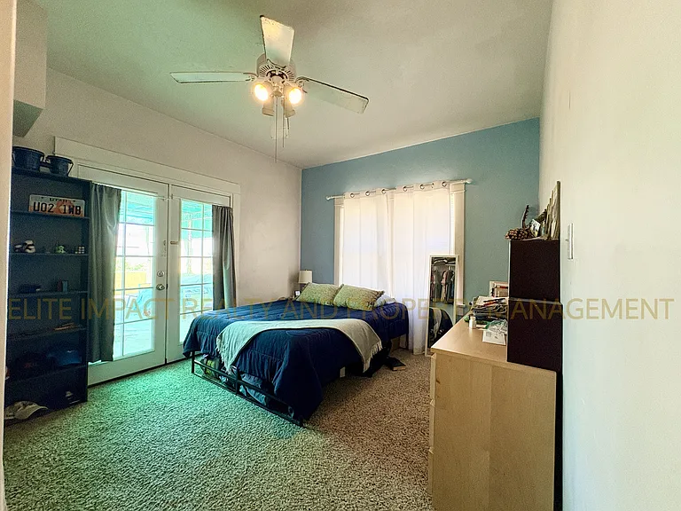 2216 E 6th St #1 — Photo 11
