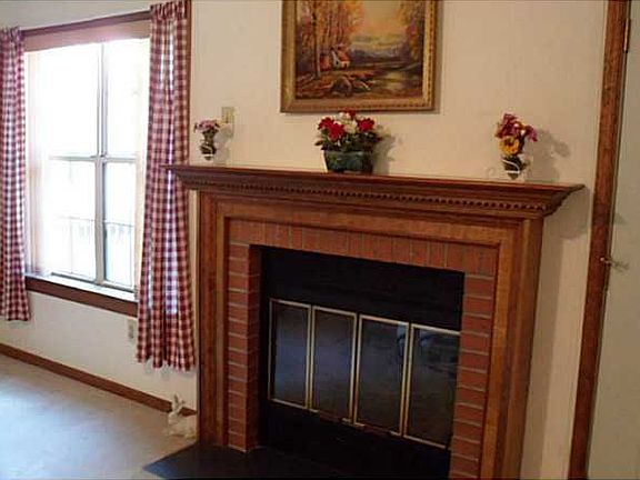 2nd image of 7119 Hopkins Cir