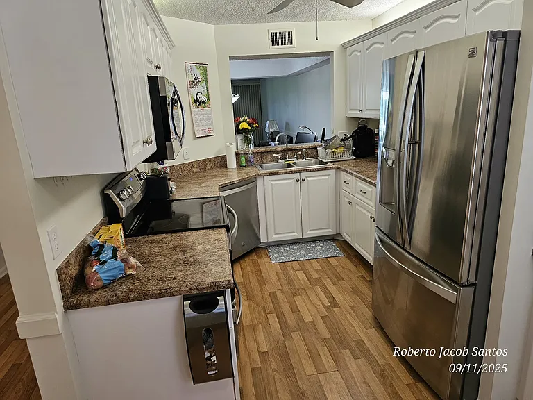 23305 Barwood Ln #207 — Photo 5