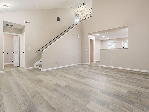5th image of 2610 Patrick Henry Ave