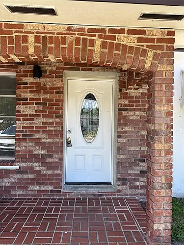 1281 NE 209th Ter Photo 1 1281 NE 209th Ter Photo 1