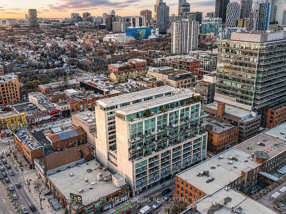 1st image of 388 Richmond St W #519