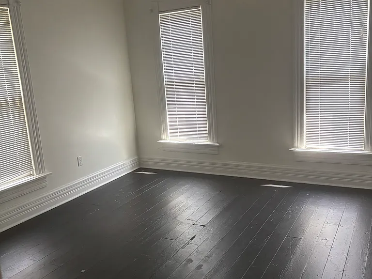 222 W 2nd Ave — Photo 10