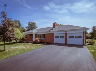 525 Blackhawk Rd, Beaver Falls, PA 15010