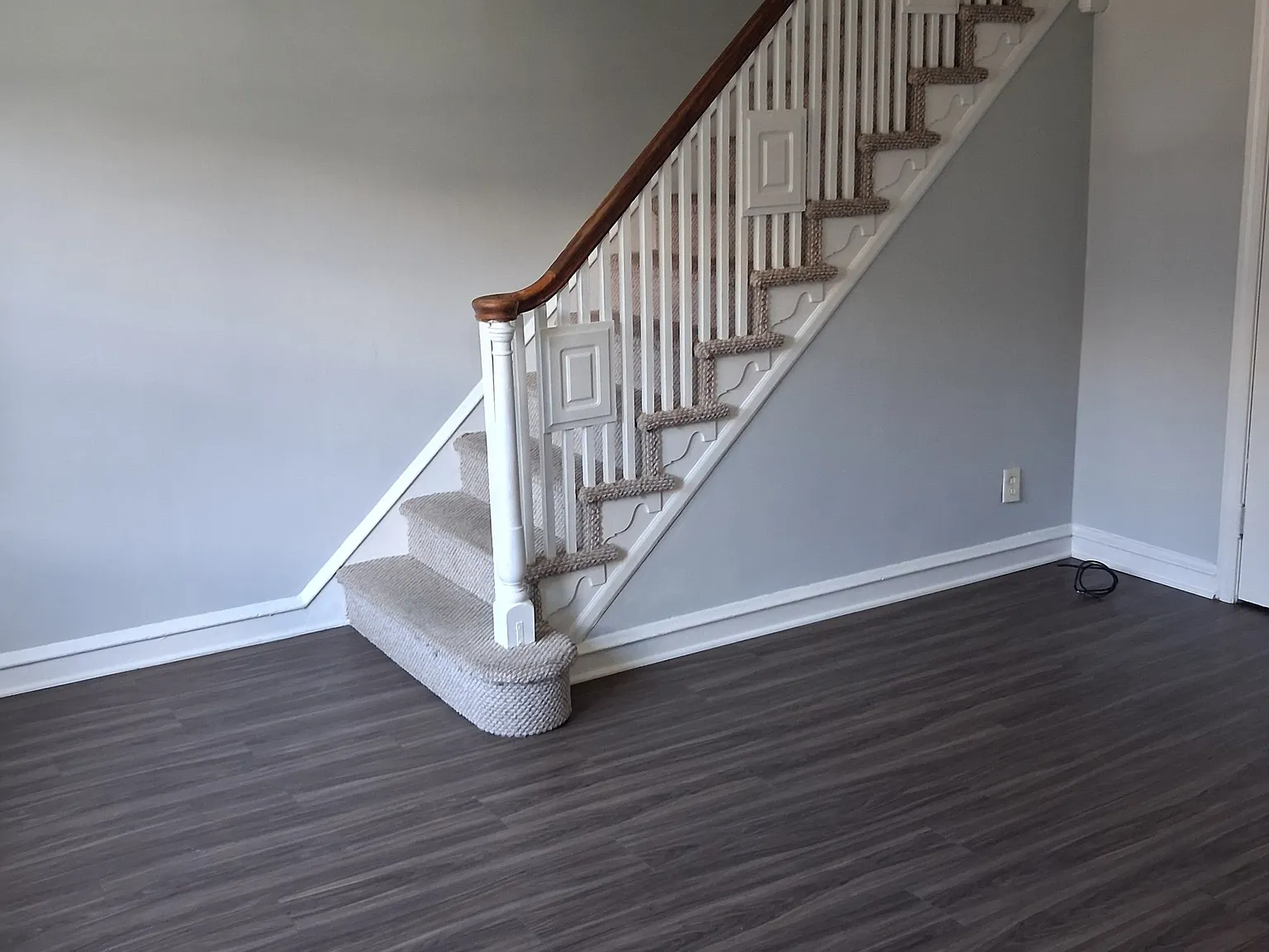 1421 Greeby Street — Photo 3