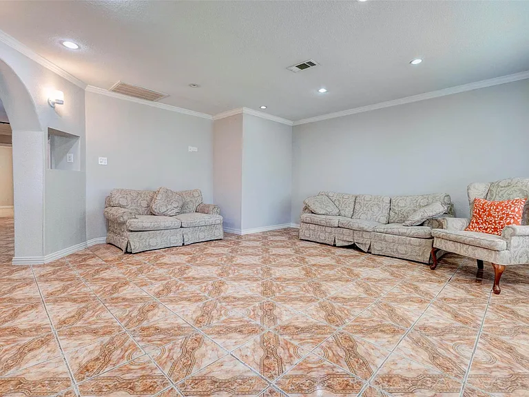 6751 Richwood Rd — Photo 17