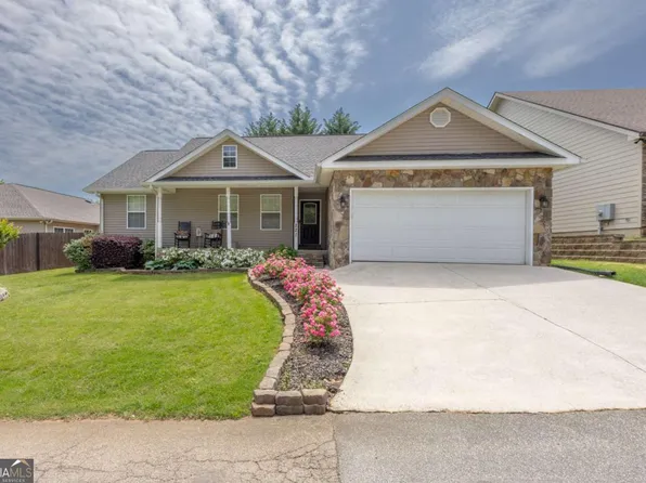 221 Legacy Dr, Demorest, GA 30535