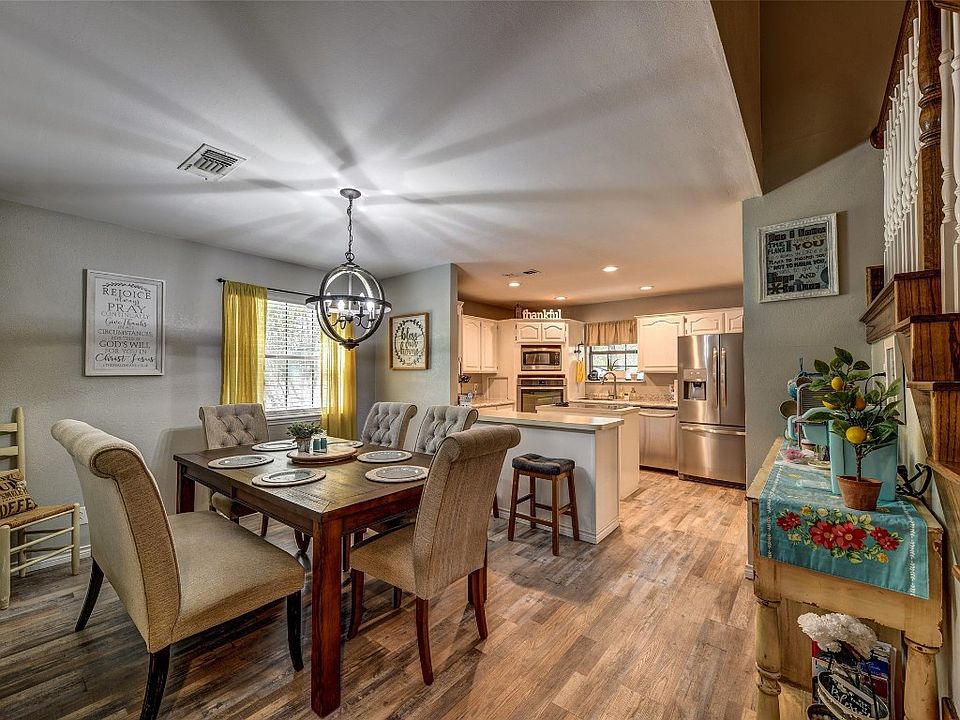 1st image of 1007 Shady Oaks Dr