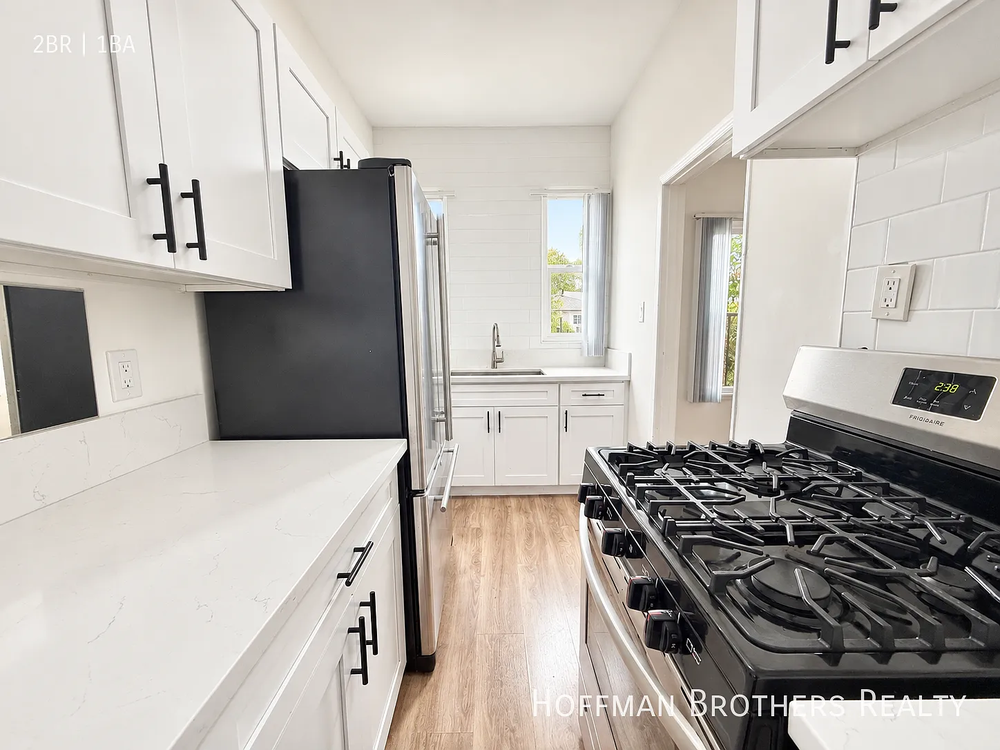 1801 N Kingsley Dr Los Angeles, CA 90027 — Photo 2