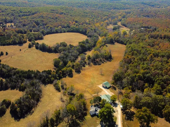 1892 E 555th Road, Pleasant Hope, MO 65725