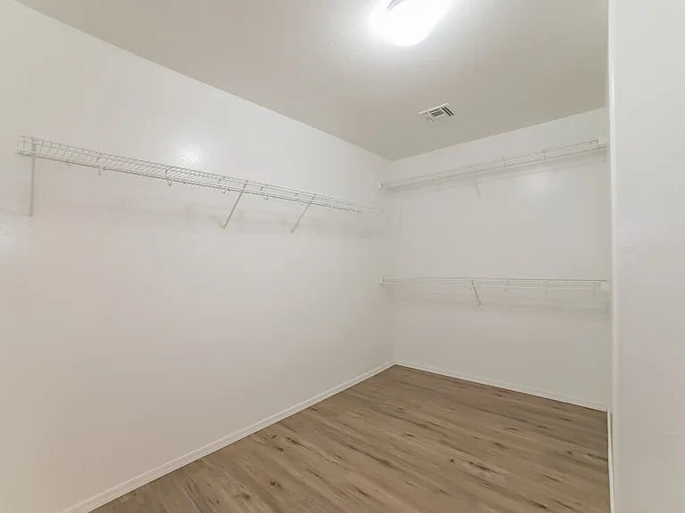 5157 W Warner St — Photo 10